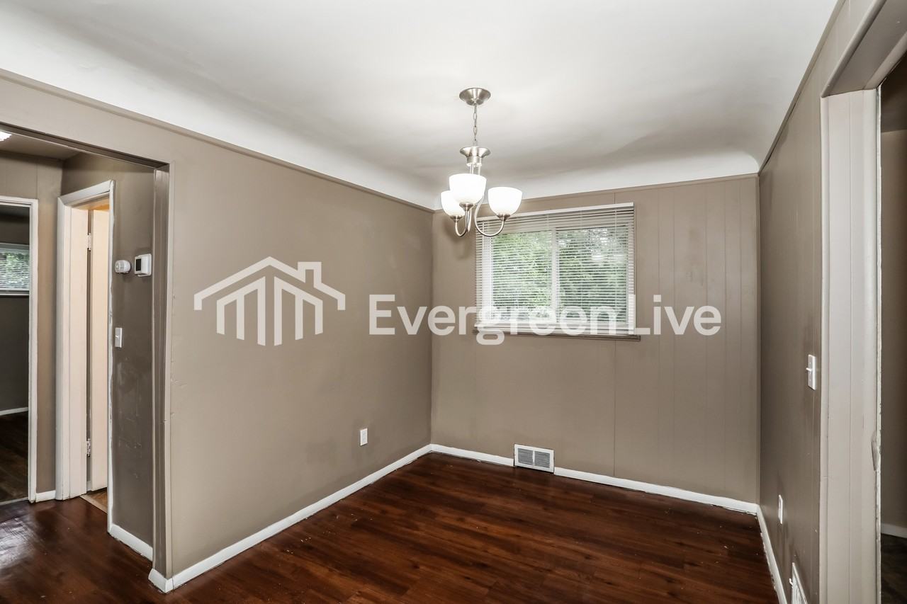 1226 Toluca Ct - Photo 5 of 15