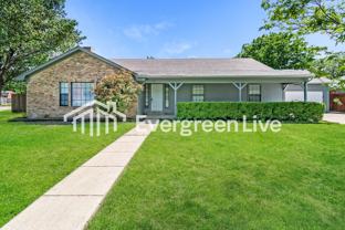 6440 Lavon Dr - Photo 1 of 1