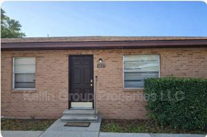 featured image of 1027 N Brunnell Pkwy