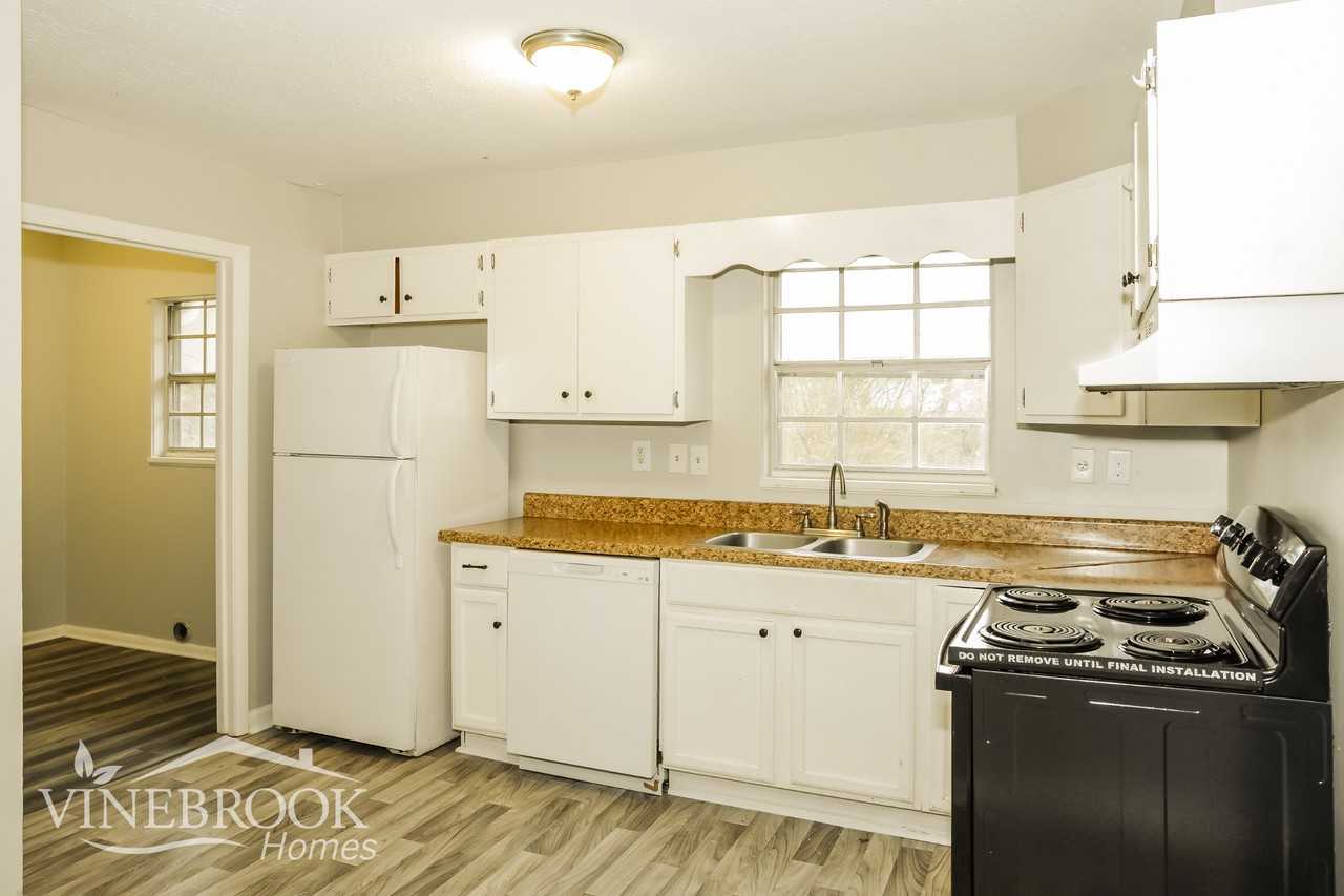 6104 Valley Park Dr Nw - Photo 6 of 15
