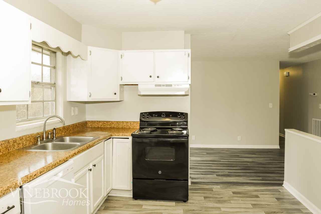 6104 Valley Park Dr Nw - Photo 7 of 15