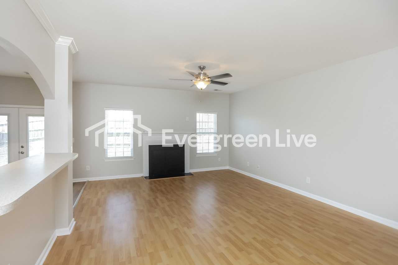 273 Cogburn Rd - Photo 3 of 15