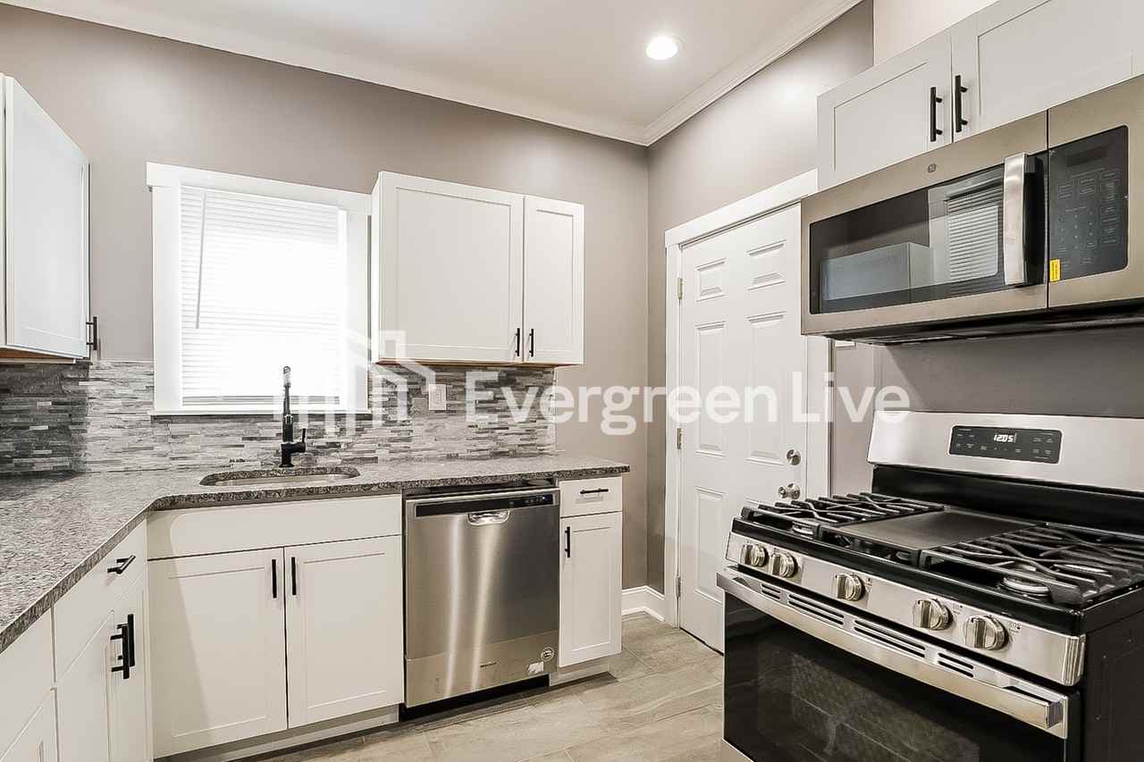 2110 Monongahela Ave - Photo 6 of 15