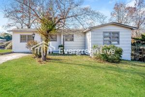 featured image of 2708 7th St Ne
