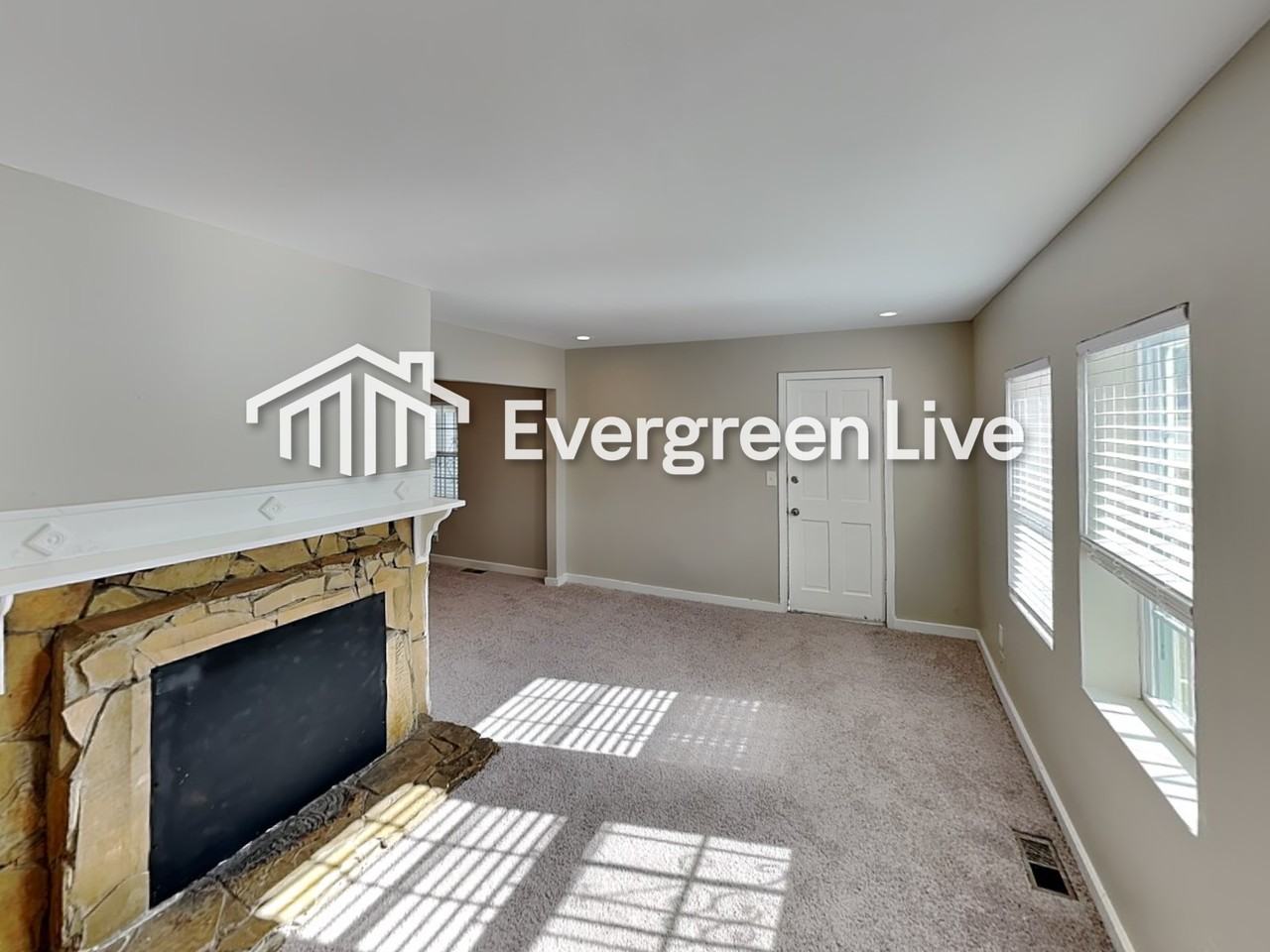 1381 Sharon St Nw - Photo 4 of 20