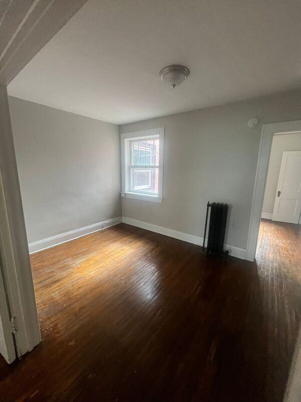44 Genesee St #6 - Photo 3 of 9