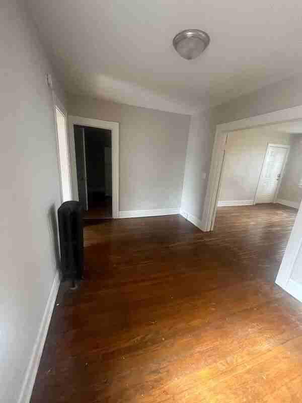 44 Genesee St #6 - Photo 4 of 9