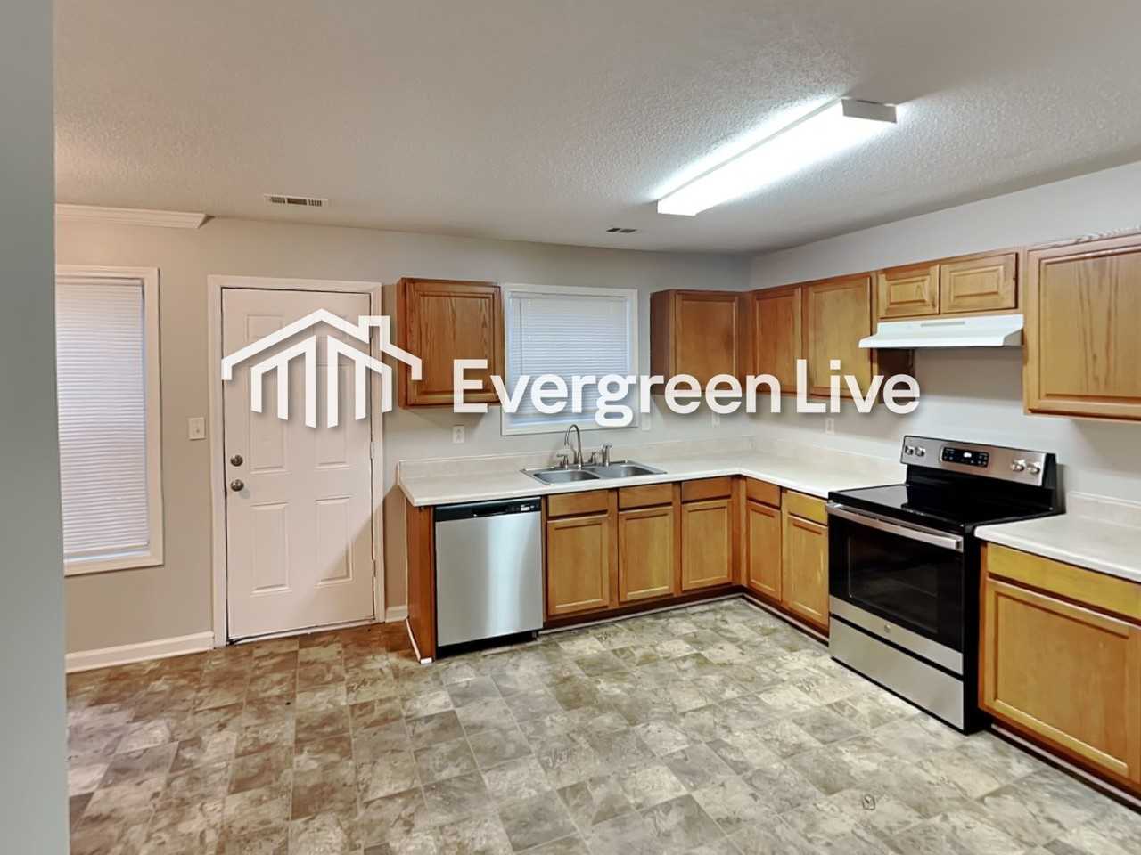7134 Ravenwood Ln - Photo 5 of 20