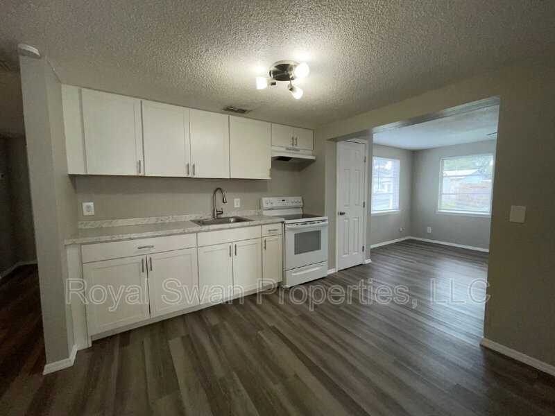 2532 Mccranie Pl - Photo 5 of 17