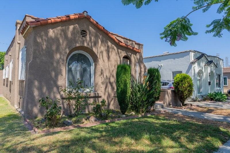 6765 Lemon Ave - Photo 4 of 50