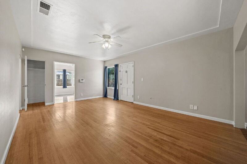 7105 Central Ave - Photo 7 of 32
