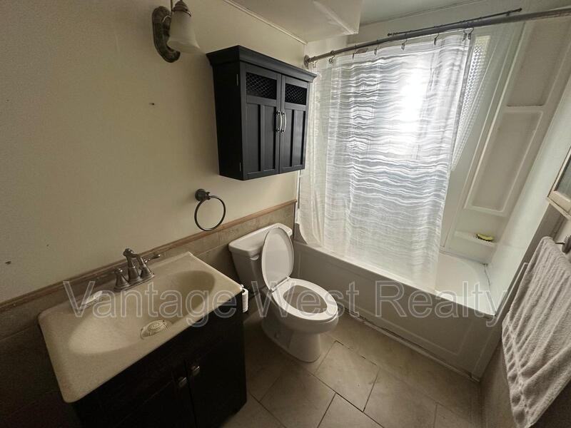 400 Dougall Rd N - Photo 3 of 12