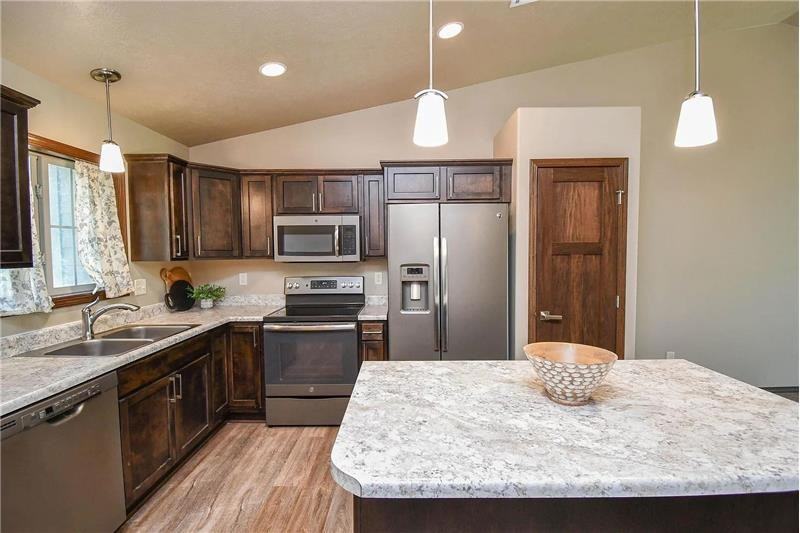 2428 E Meadowside Pl - Photo 4 of 13