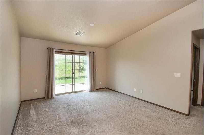 2428 E Meadowside Pl - Photo 7 of 13