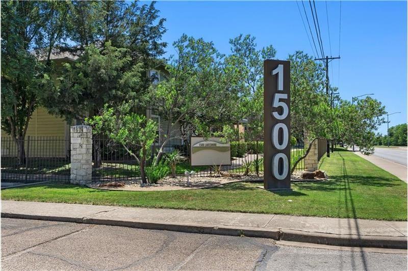 1500 Lake Shore Dr #113