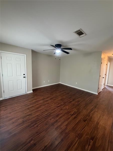 2334 Breezy Dr - Photo 4 of 12