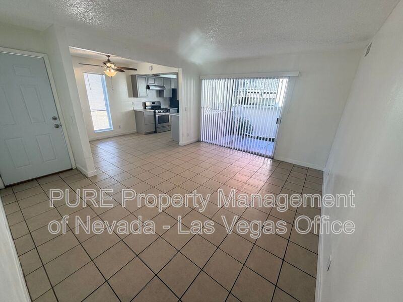 1405 Vegas Valley Dr #193BLDG20 - Photo 4 of 30