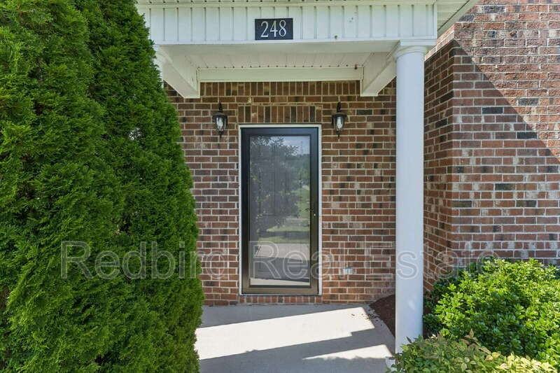 248 Rowlette Cir - Photo 2 of 29