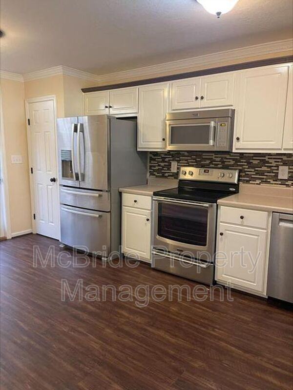 429 Snead Way - Photo 4 of 12