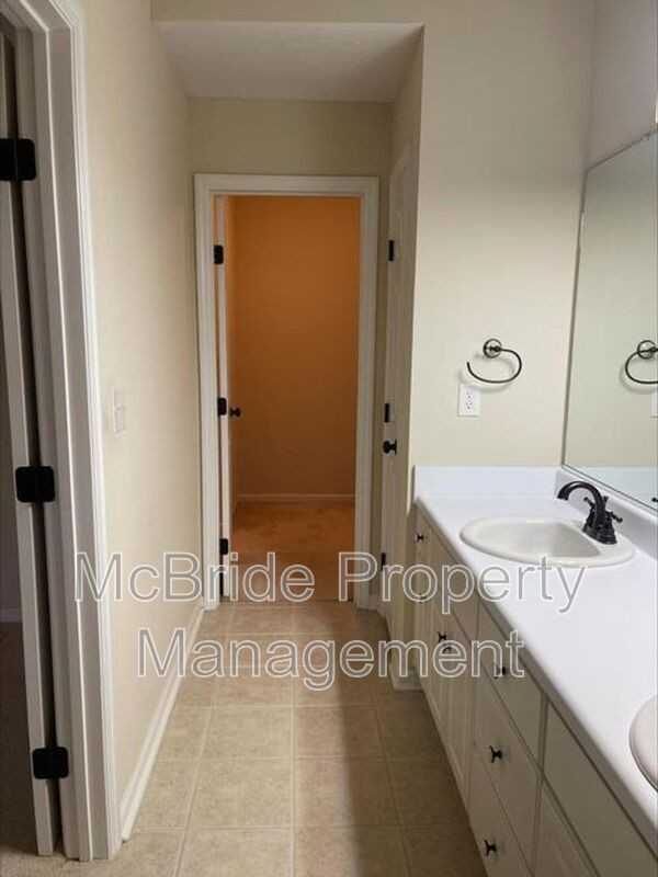 429 Snead Way - Photo 6 of 12