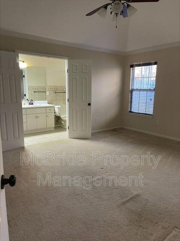429 Snead Way - Photo 7 of 12