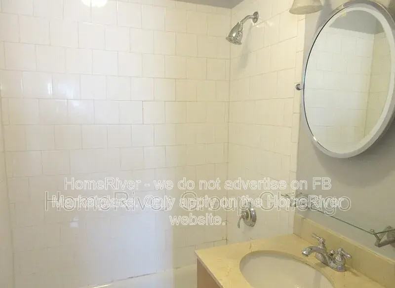 1137 W Grace St #3E - Photo 6 of 11