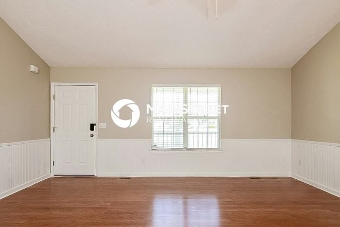 104 Corleys Ln - Photo 3 of 16