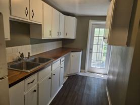 107 Hollyberry Ln - Photo 1 of 1