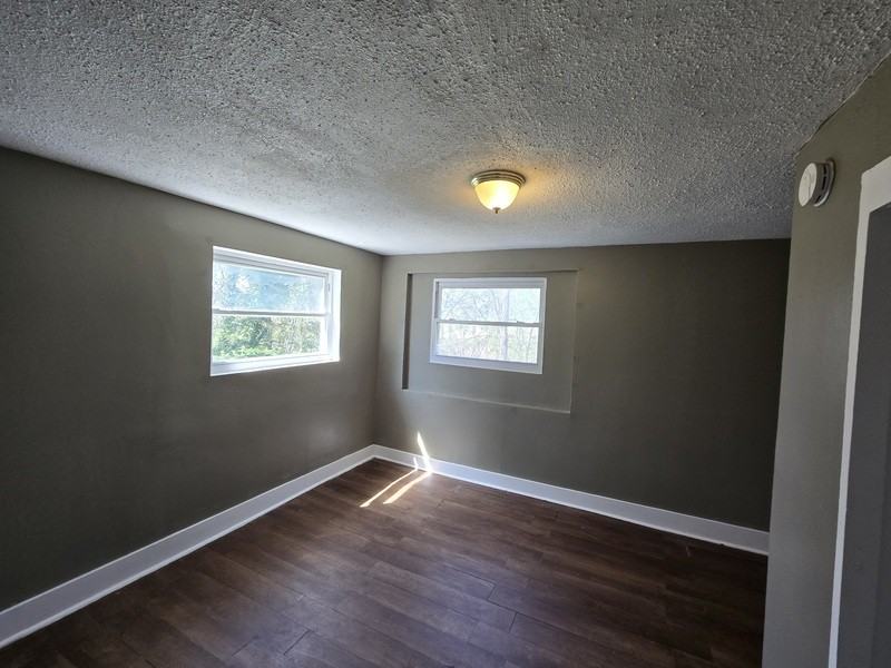 107 Hollyberry Ln - Photo 7 of 8