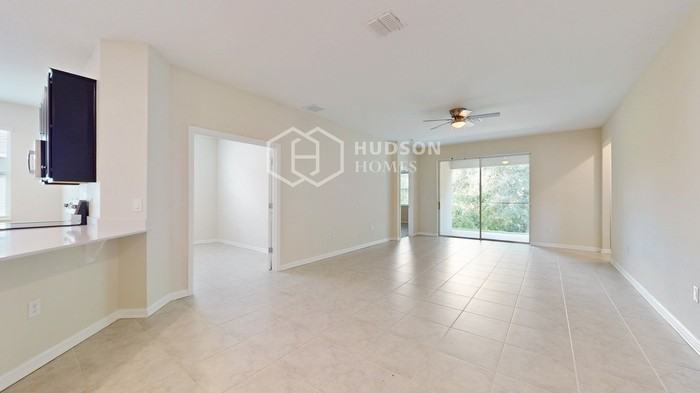 4523 Tahoe Cir - Photo 3 of 34