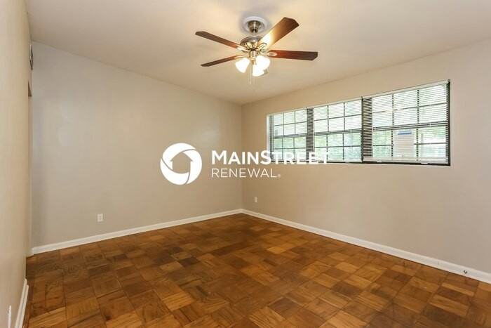 7052 Clovis Rd - Photo 4 of 16