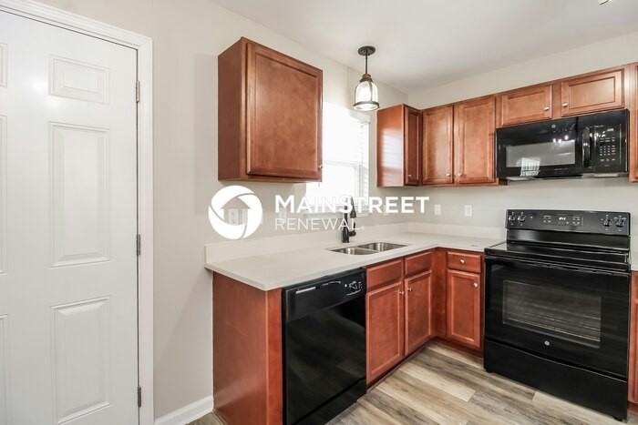 1404 Aurora Glen Dr - Photo 7 of 17