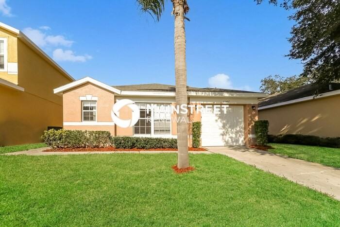 1147 Royal Ridge Dr