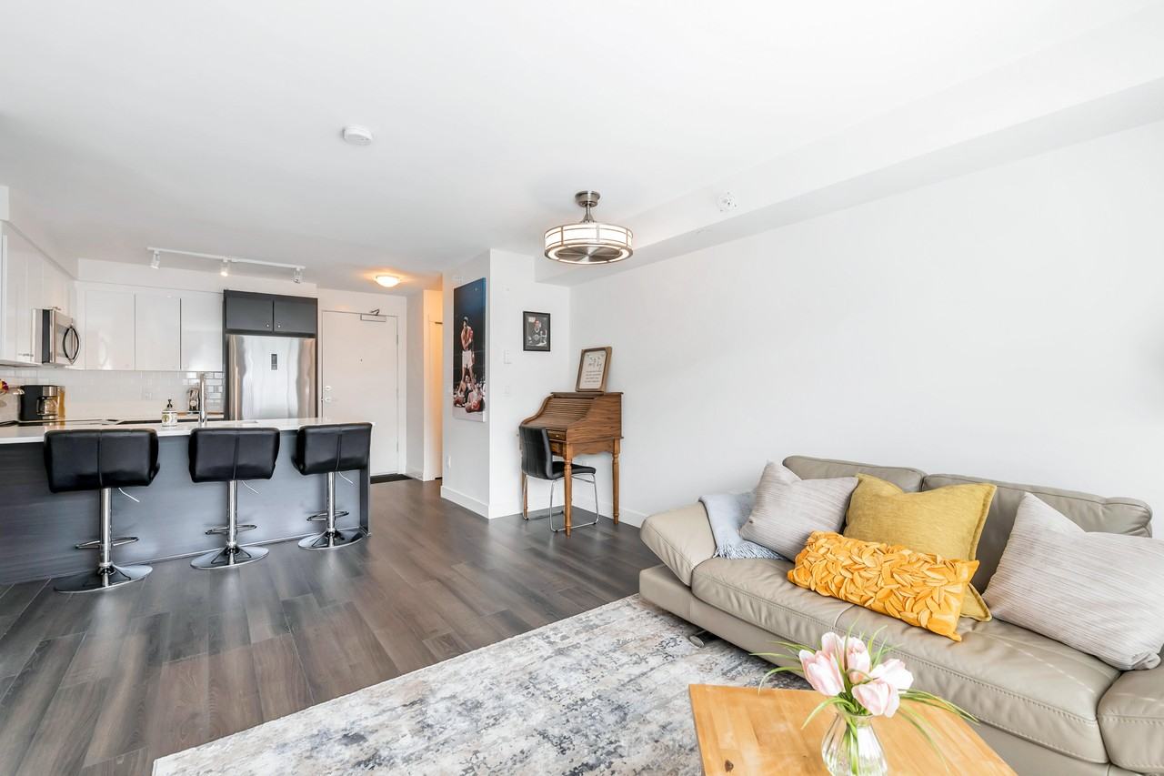 2525 Clarke Street #502 - Photo 7 of 19