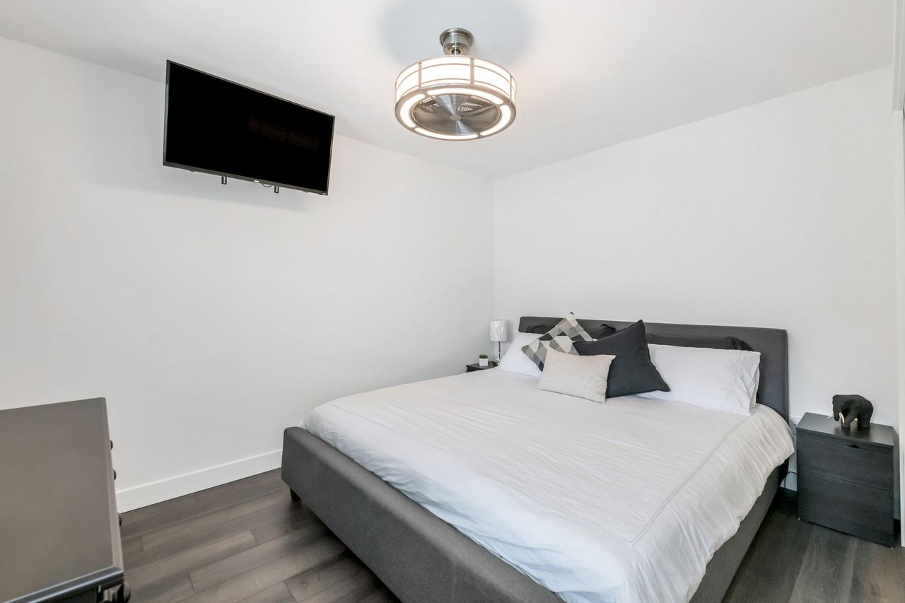 2525 Clarke Street - Photo 14