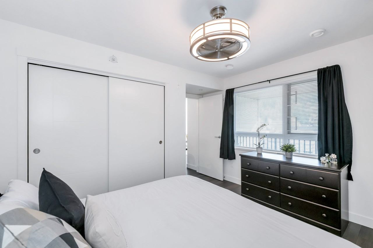 2525 Clarke Street - Photo 18