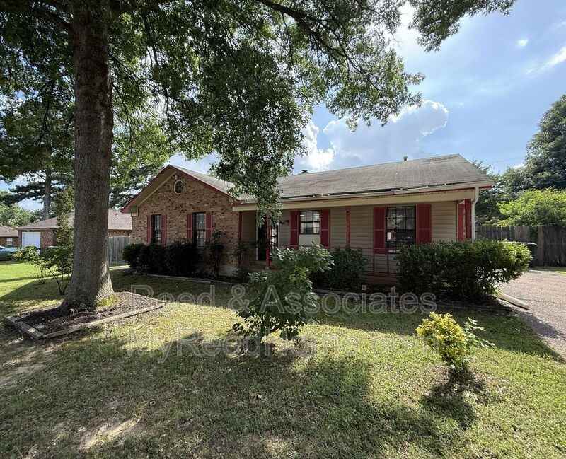 4811 Barkshire Dr - Photo 3 of 14