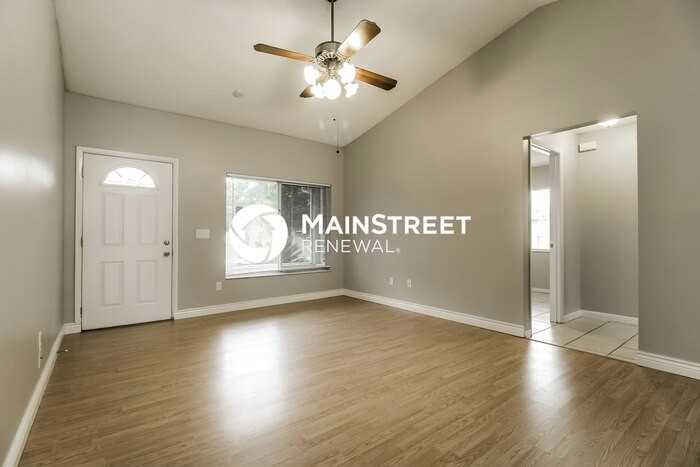 97 Champlain Dr - Photo 4 of 16