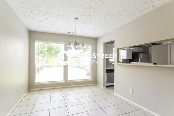 16107 Diamond Ridge Dr - Photo 7 of 17