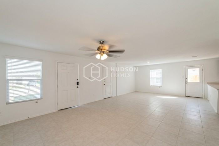 2983 Wallace Wells Ct - Photo 2 of 24