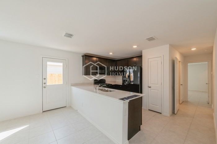 2983 Wallace Wells Ct - Photo 6 of 24