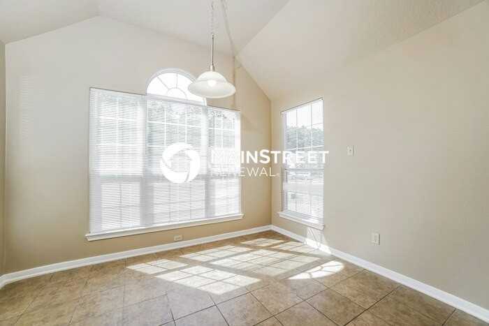 211 Summer Pine Ct - Photo 6 of 16