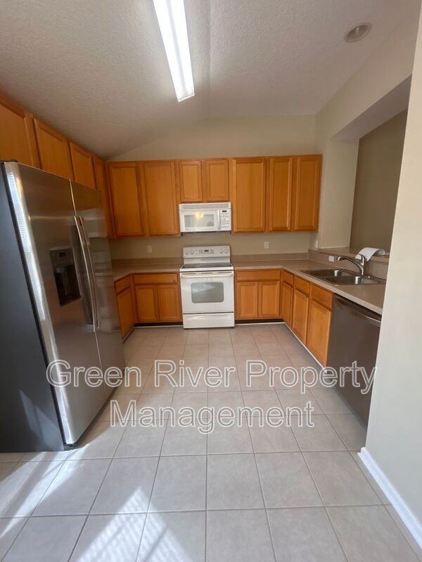 2120 - Photo 6 of 26