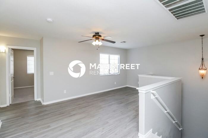 2221 N 105th Ave - Photo 6 of 17