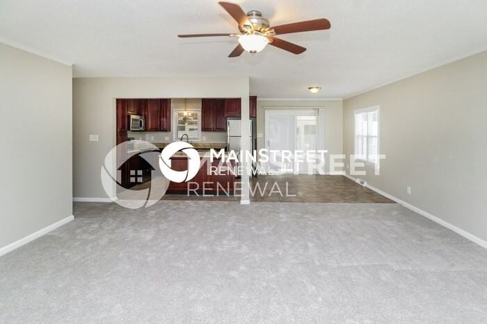 537 Kingfield Dr Sw - Photo 3 of 16