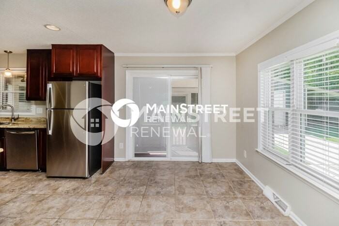 537 Kingfield Dr Sw - Photo 4 of 16