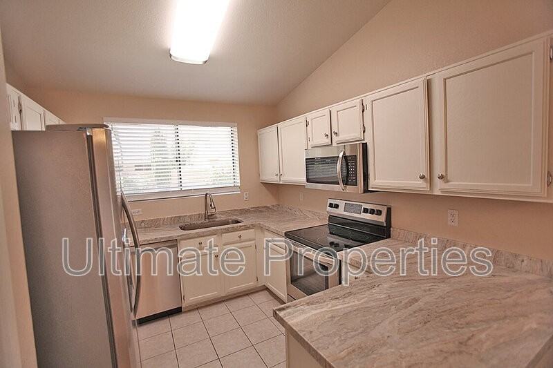 1225 E Harvard Ave - Photo 6 of 26