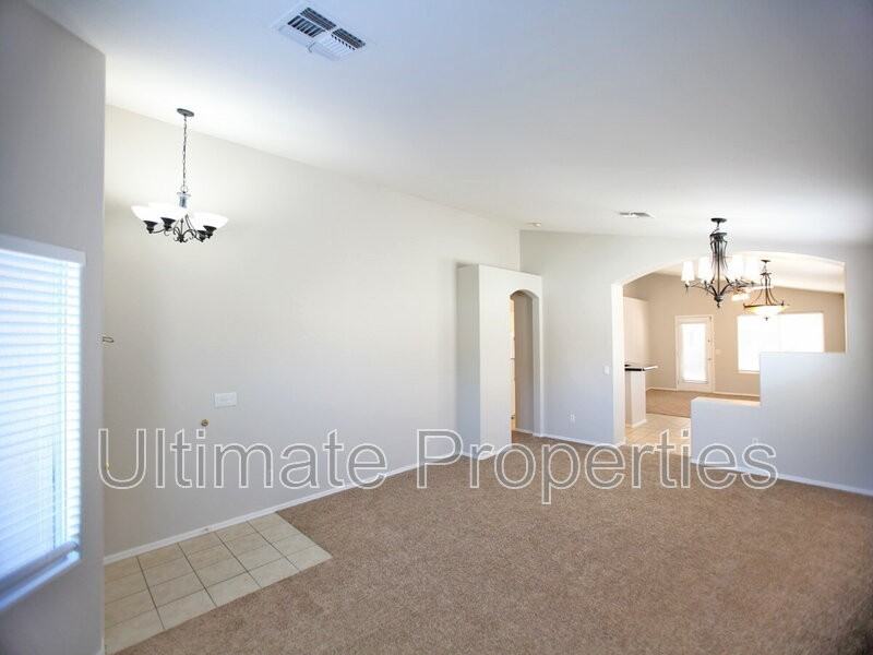7725 W Foothill Dr - Photo 2 of 21
