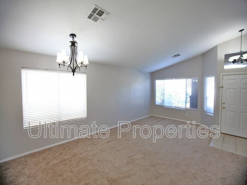 7725 W Foothill Dr - Photo 4 of 21