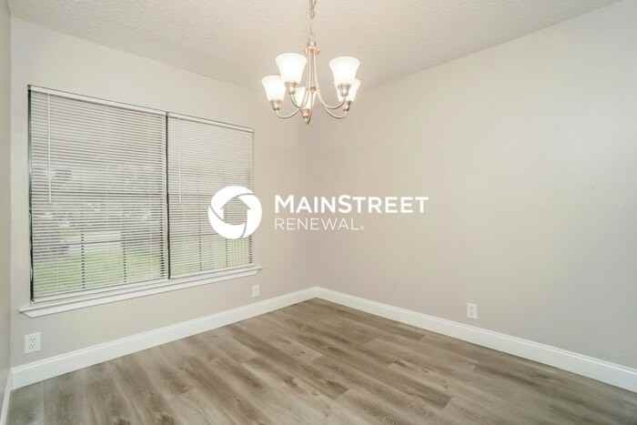 10257 Canton Field Drive - Photo 4 of 16